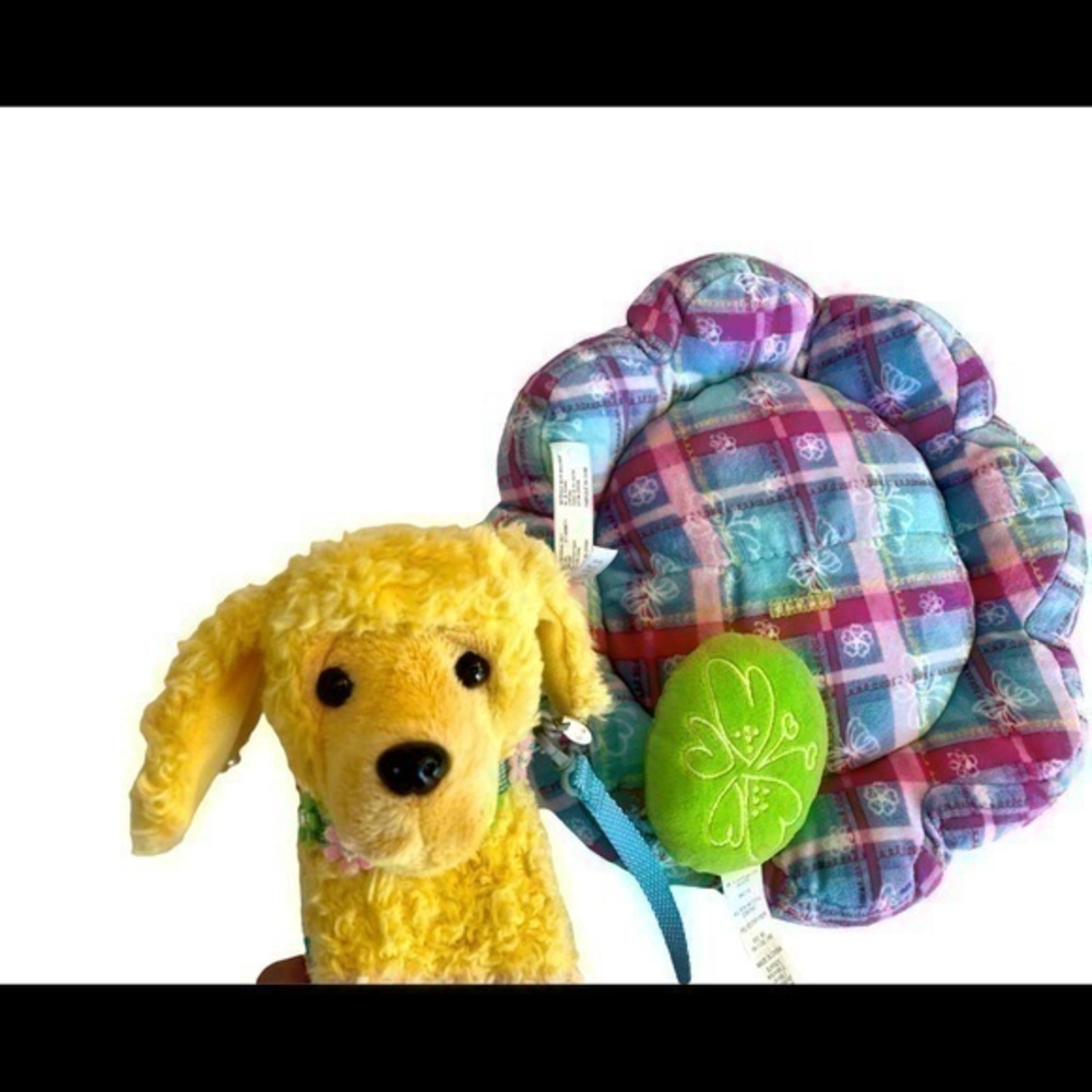 American Girl Dreamy Daisy Pet Bed, Puppy, and Accessories